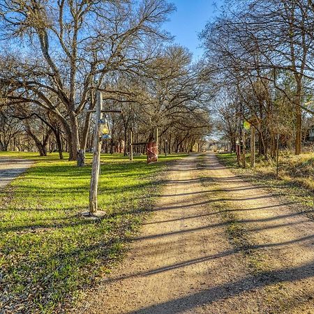 The Pecan @ Mendelbaum Winery Guest Cabins Villa Fredericksburg Dış mekan fotoğraf
