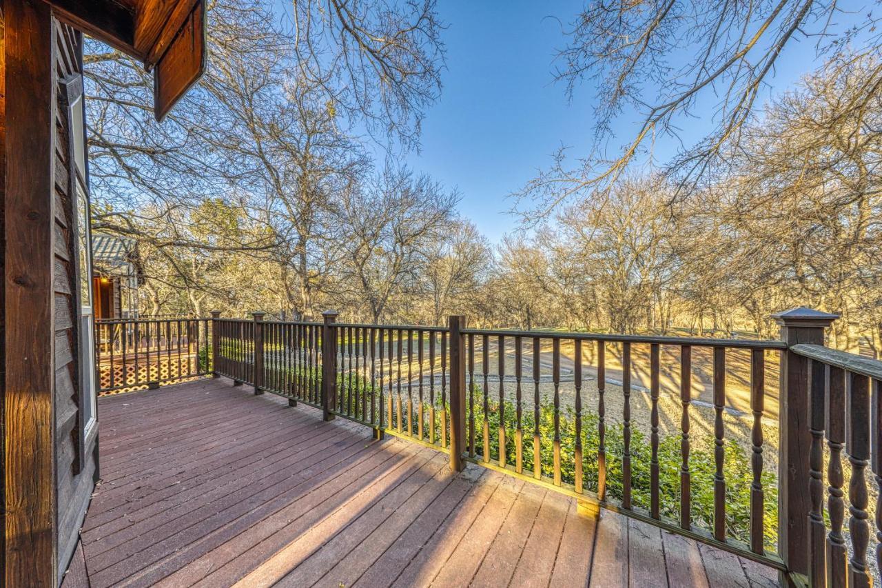 The Pecan @ Mendelbaum Winery Guest Cabins Villa Fredericksburg Dış mekan fotoğraf