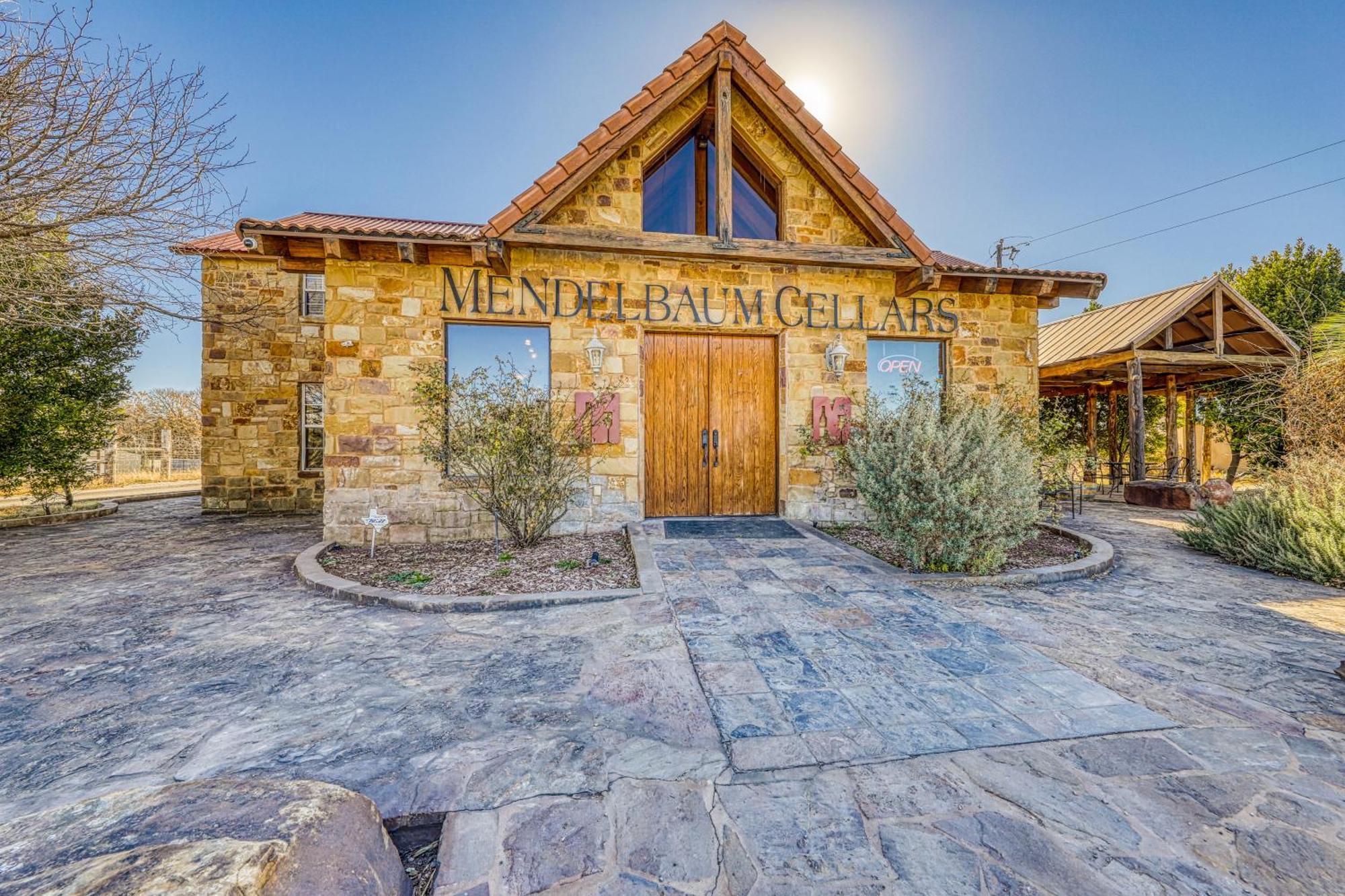 The Pecan @ Mendelbaum Winery Guest Cabins Villa Fredericksburg Dış mekan fotoğraf
