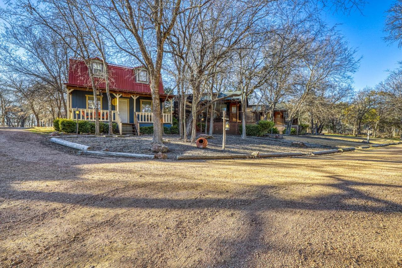 The Pecan @ Mendelbaum Winery Guest Cabins Villa Fredericksburg Dış mekan fotoğraf